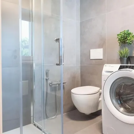 Apartment By The - Smart Desenzano del Garda